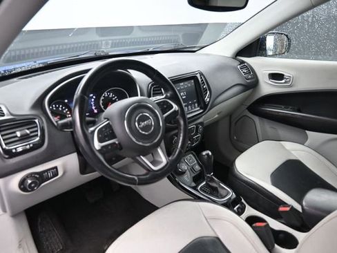 Used 2020 Jeep Compass Limited w/ Luxury Seat Group AWD/4WD image 14