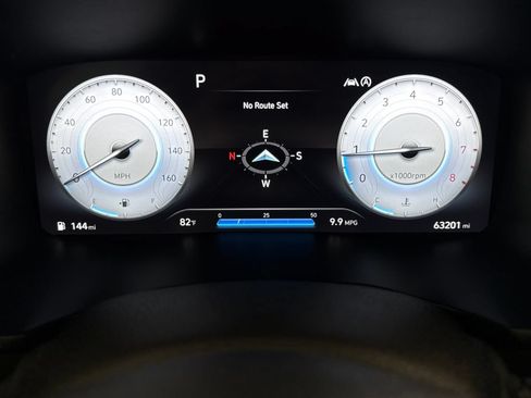 Used 2022 Hyundai Santa Fe Limited FWD image 17