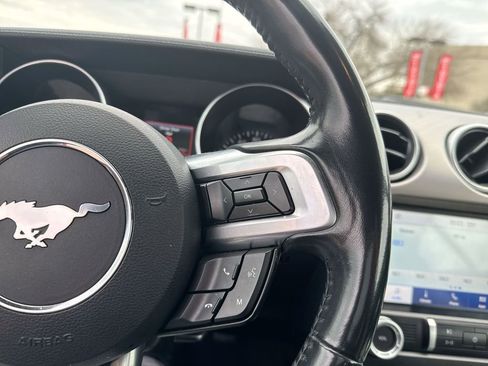 Used 2022 Ford Mustang Premium image 18