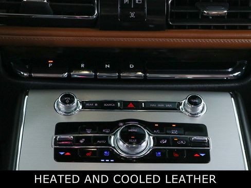 Used 2022 Lincoln Aviator Reserve w/ Equipment Group 201A AWD/4WD image 21