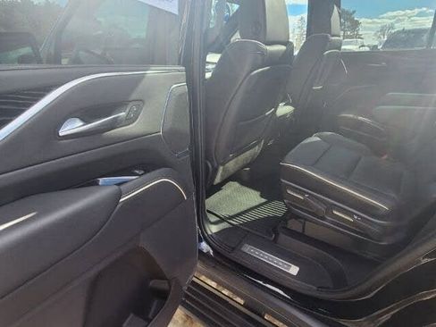 Used 2022 Cadillac Escalade Sport w/ Touring Package AWD/4WD image 27