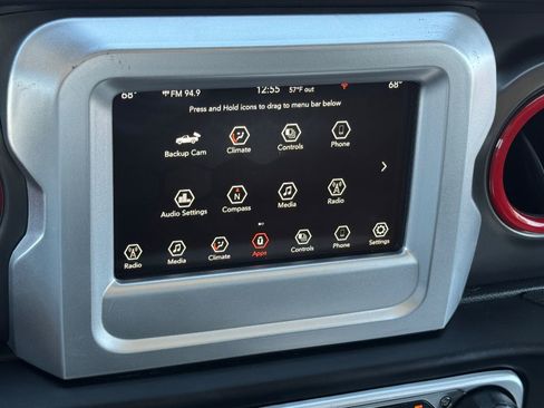 Used 2023 Jeep Gladiator Sport image 14