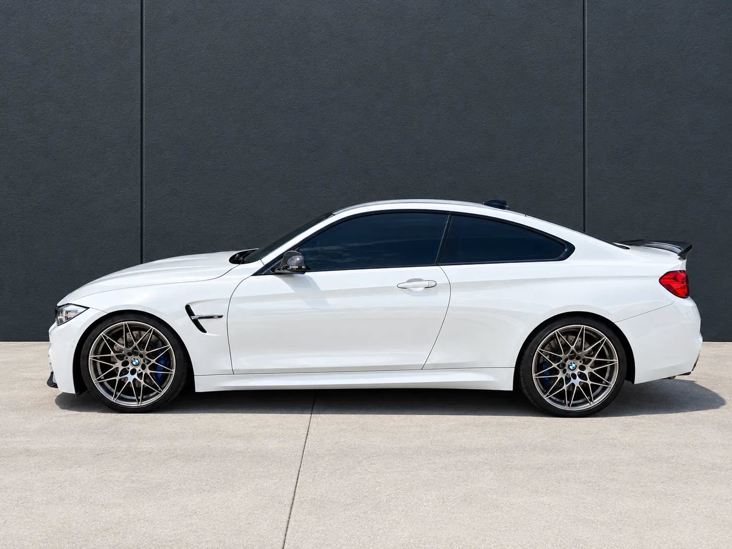 Used 2017 BMW M4 Coupe RWD image 5