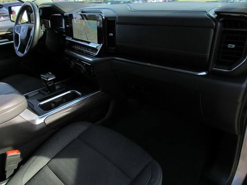 Used 2025 Chevrolet Silverado 1500 RST RWD image 10