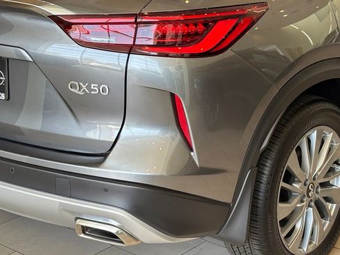 Certified 2025 INFINITI QX50 Pure AWD/4WD image 3