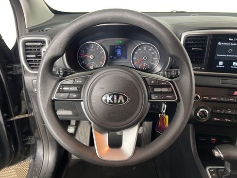Used 2020 Kia Sportage LX image 14