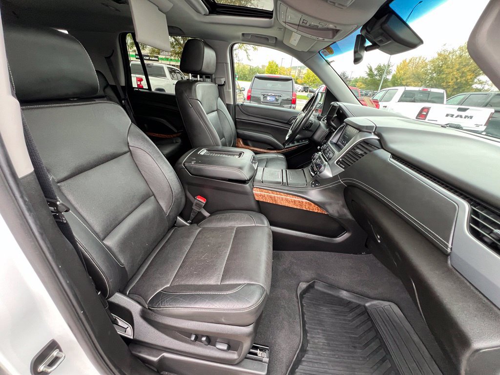 Used 2019 Chevrolet Tahoe Premier AWD/4WD image 32