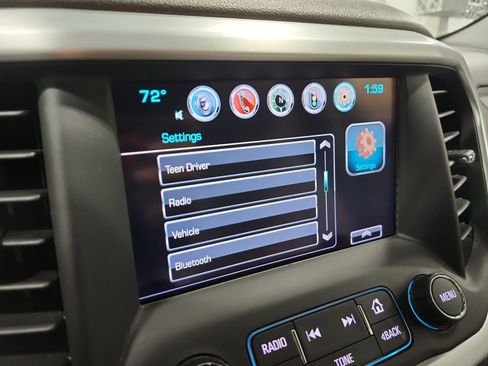 Used 2017 GMC Acadia SLT FWD image 19