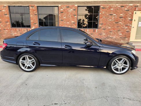 Used 2010 Mercedes-Benz C 300 Sedan image 1
