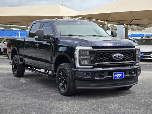 Used 2025 Ford F250 XL w/ STX Appearance Package AWD/4WD image 3