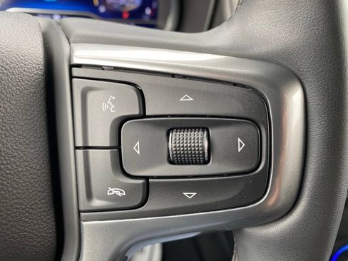 Used 2023 Chevrolet Tahoe Z71 w/ Luxury Package AWD/4WD image 19