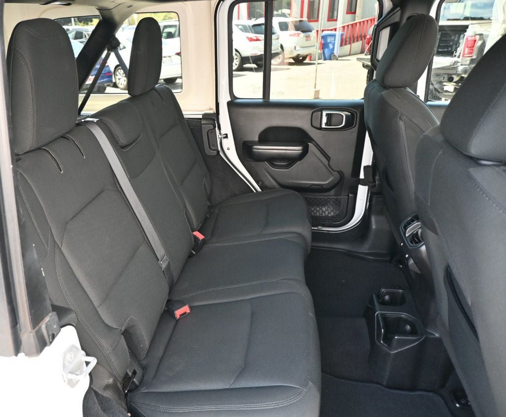 Used 2019 Jeep Wrangler Unlimited Sport S AWD/4WD image 18
