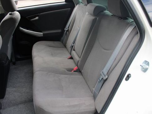 Used 2015 Toyota Prius Prime Plug-In Hybrid image 16