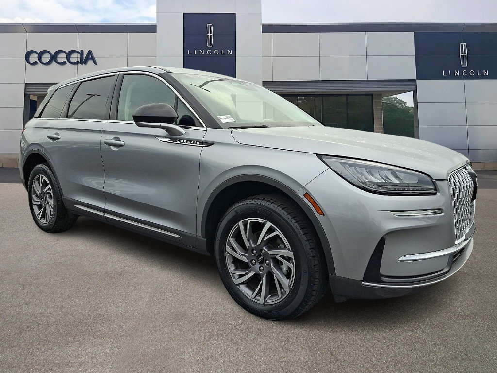 Certified 2024 Lincoln Corsair AWD image 3