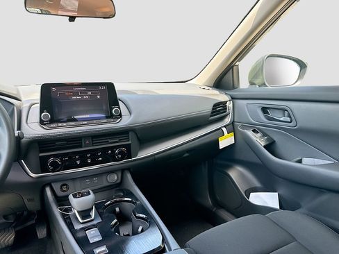 New 2026 Nissan Rogue S image 23