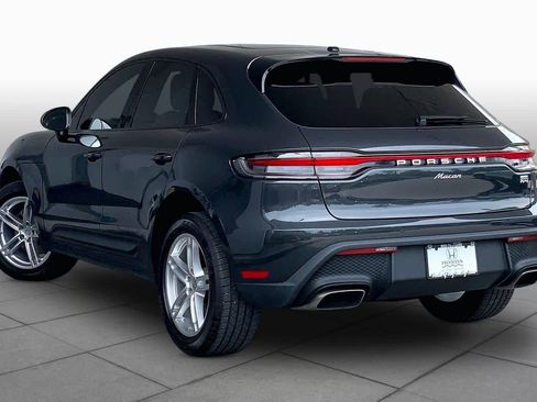 Used 2022 Porsche Macan AWD/4WD image 12