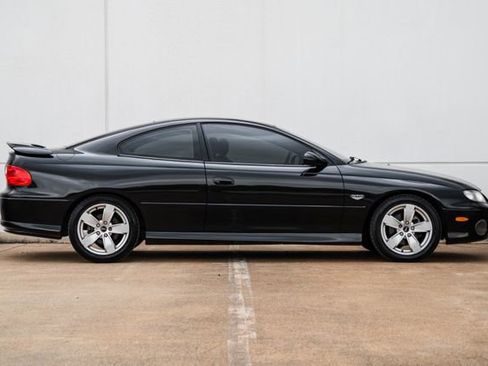 Used 2004 Pontiac GTO 1-Owner image 9