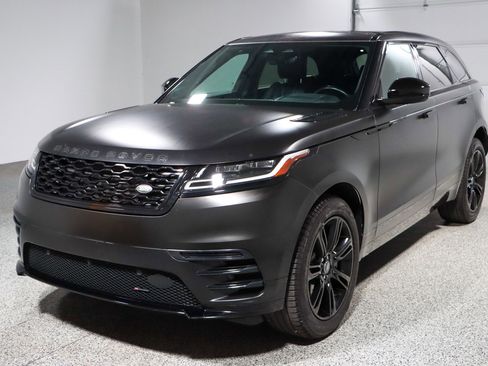 Used 2023 Land Rover Range Rover Velar R-Dynamic S image 32