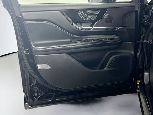 Used 2023 Lincoln Corsair Grand Touring image 18