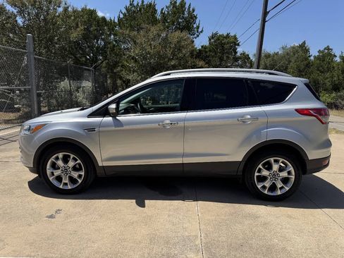 Used 2015 Ford Escape Titanium FWD image 6