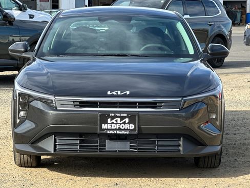 New 2026 Kia K4 FWD image 10