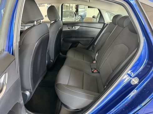 Used 2021 Kia Forte LXS FWD image 22
