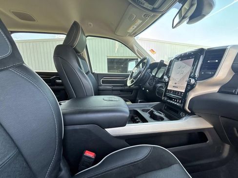 Used 2023 RAM 2500 Laramie AWD/4WD image 17
