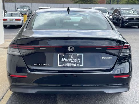 Used 2023 Honda Accord EX image 3