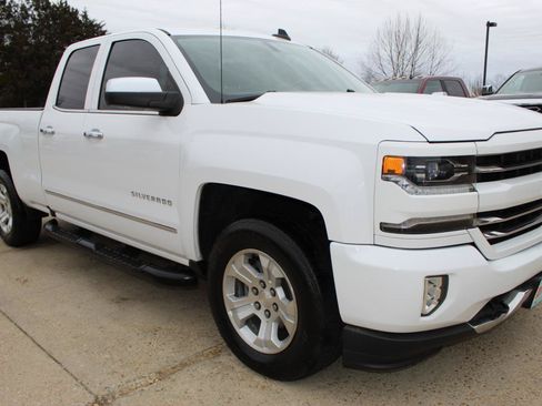 Used 2018 Chevrolet Silverado 1500 LTZ Z71 AWD/4WD image 11
