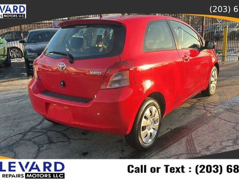 Used 2007 Toyota Yaris 2-Door Hatchback image 8