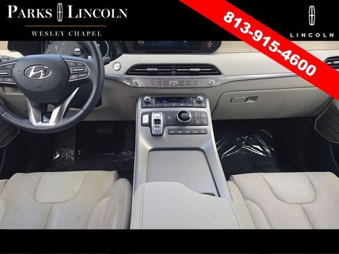 Used 2022 Hyundai Palisade Limited FWD image 13