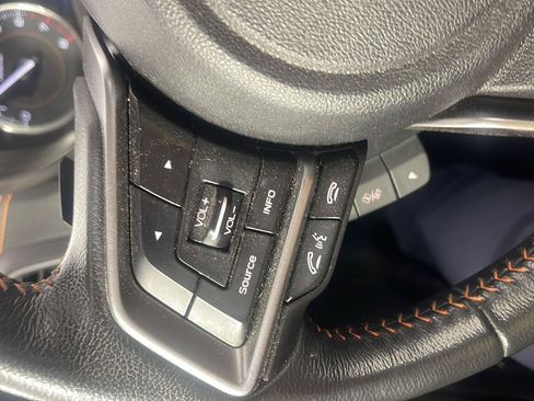 Used 2019 Subaru Crosstrek 2.0i Limited w/ Moonroof Package w/Navigation AWD/4WD image 25