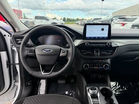Used 2023 Ford Escape Active w/ Cold Weather Package FWD image 13
