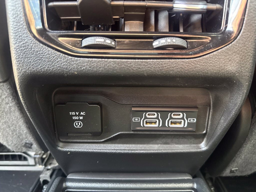 Used 2023 Jeep Grand Cherokee L Laredo AWD/4WD image 23