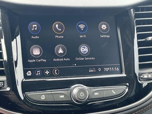 Used 2021 Chevrolet Trax LT w/ LT Convenience Package image 18