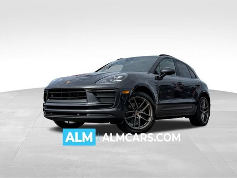 Used 2022 Porsche Macan AWD/4WD image 1