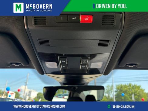 Used 2023 Volkswagen Jetta Sport FWD image 19