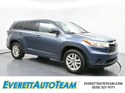 Used 2016 Toyota Highlander LE