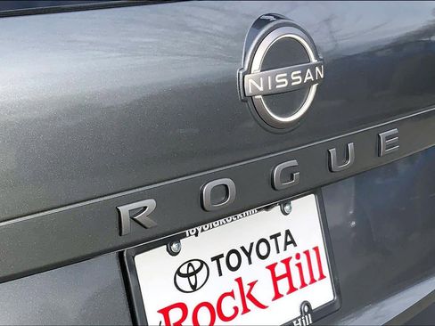 Used 2024 Nissan Rogue S image 30