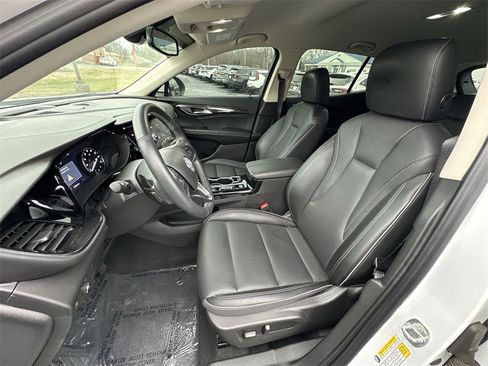 Used 2023 Buick Envision Essence image 11