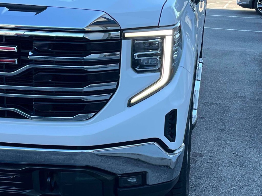 Certified 2023 GMC Sierra 1500 SLT w/ SLT Convenience Package AWD/4WD image 9