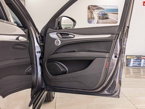 New 2025 Alfa Romeo Stelvio Sprint image 42