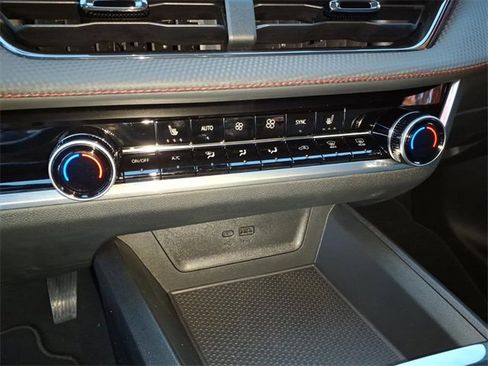 New 2026 Chevrolet Equinox RS image 17