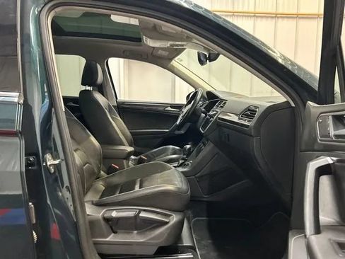 Used 2019 Volkswagen Tiguan SEL Premium AWD/4WD image 21