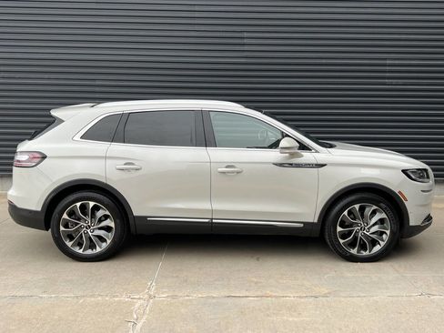Used 2022 Lincoln Nautilus Reserve w/ Equipment Group 201A AWD/4WD image 10