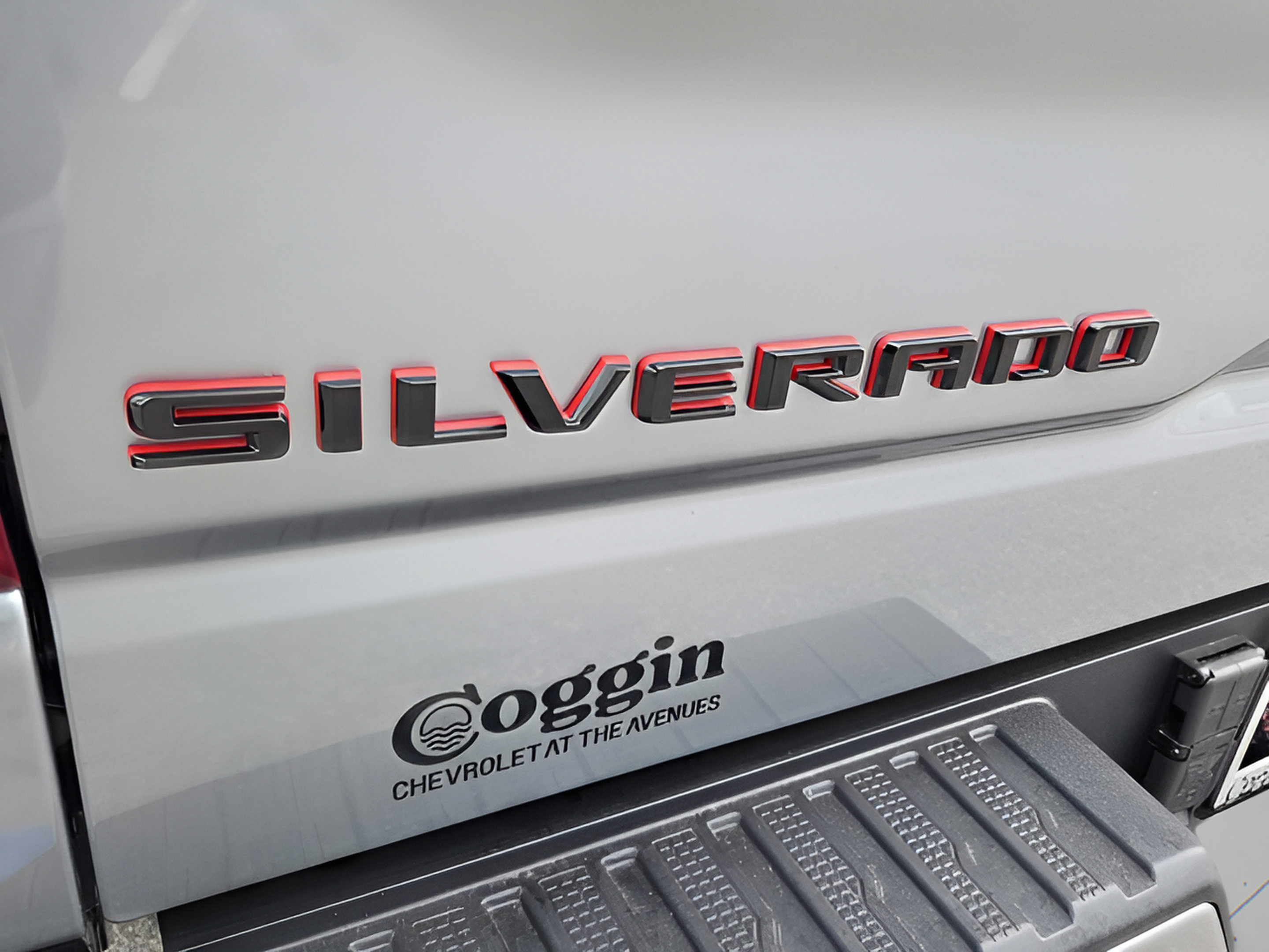 New 2026 Chevrolet Silverado 1500 RST w/ Redline Edition AWD/4WD image 34