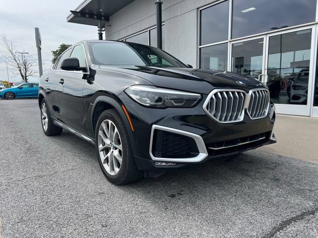 Used 2021 BMW X6 xDrive40i w/ Premium Package 2 AWD/4WD image 4