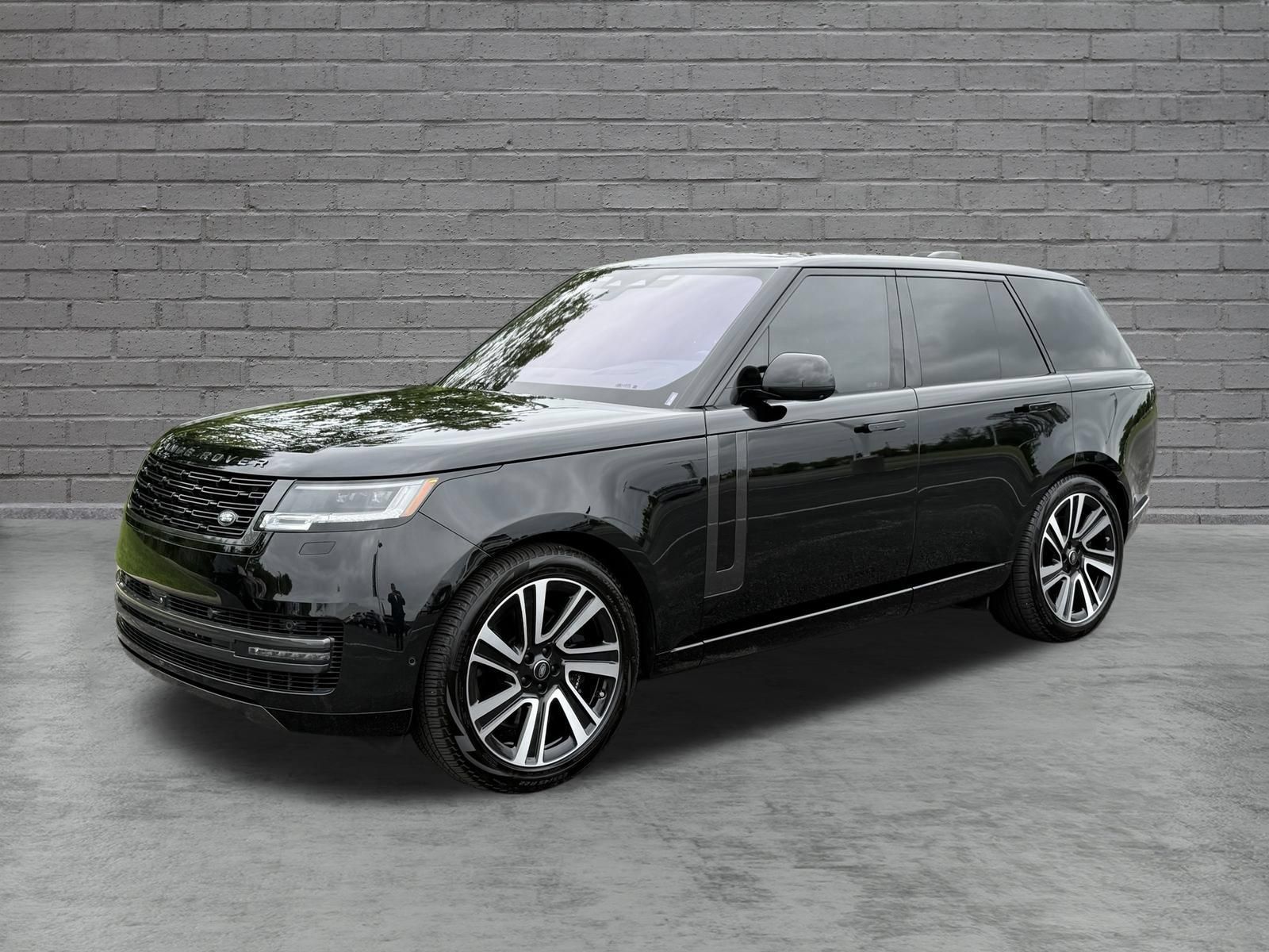 Certified 2023 Land Rover Range Rover SE AWD/4WD image 3