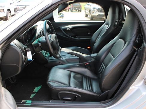 Used 2001 Porsche Boxster RWD image 8