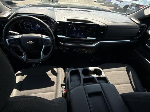 Used 2025 Chevrolet Silverado 1500 LT AWD/4WD image 23